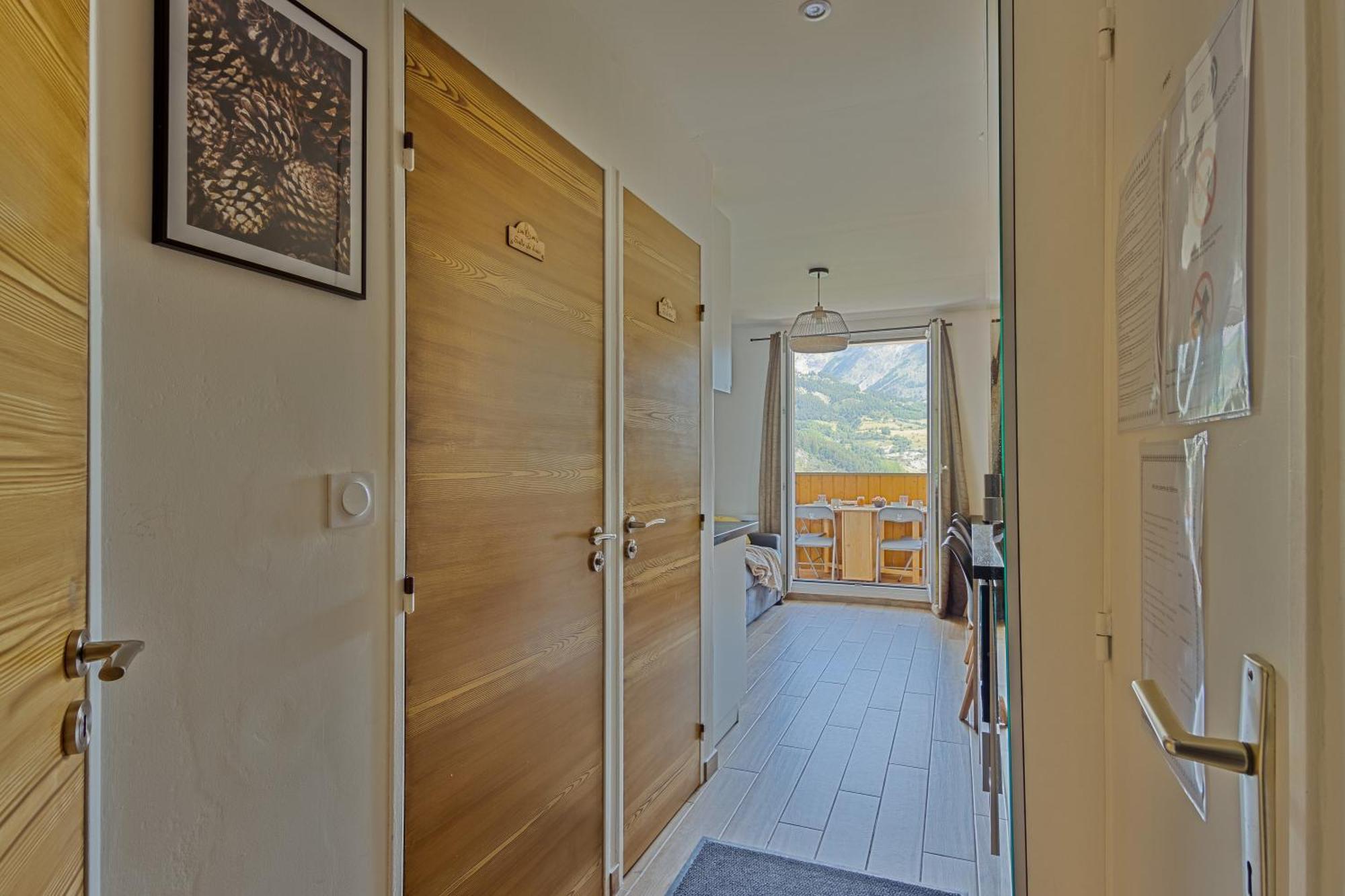 Studio De Charme Avec Vue Sur Le Val D'Allos, Parking Et Wifi Gratuit Екстериор снимка